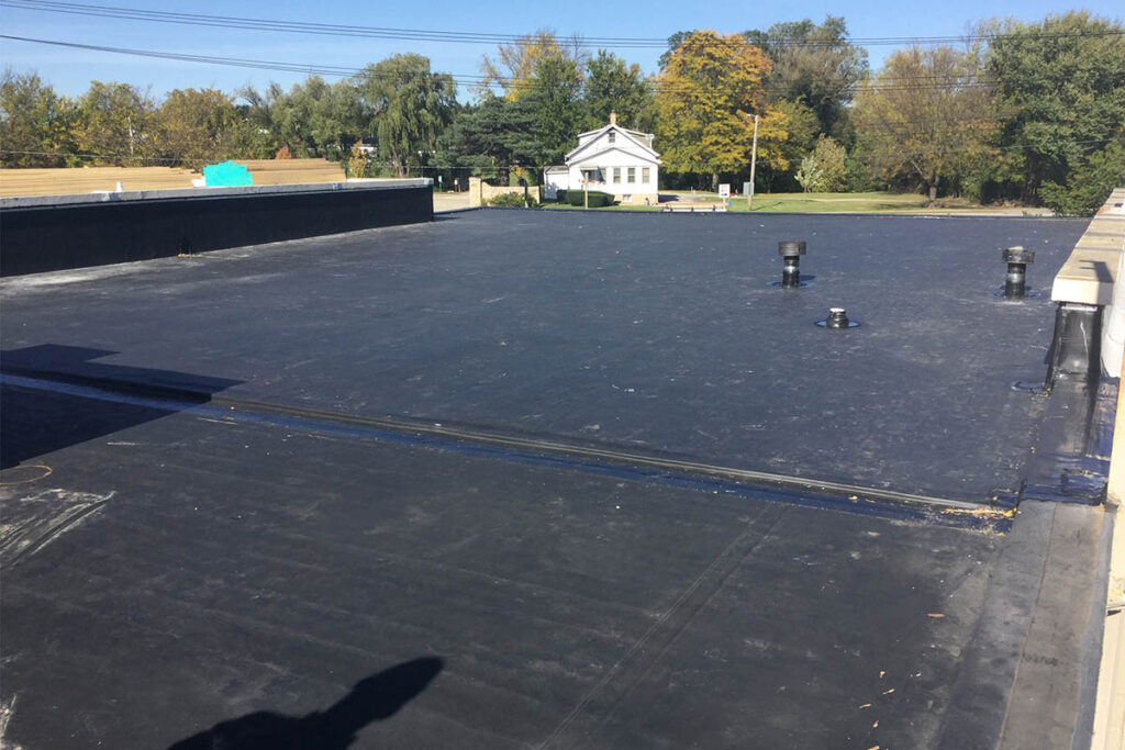 commercial-rubber-roofing-01